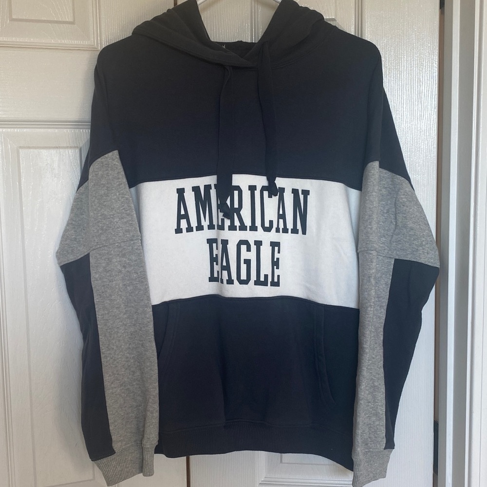 American Eagle outfitters men's medium heave hoodie sweatshirt.